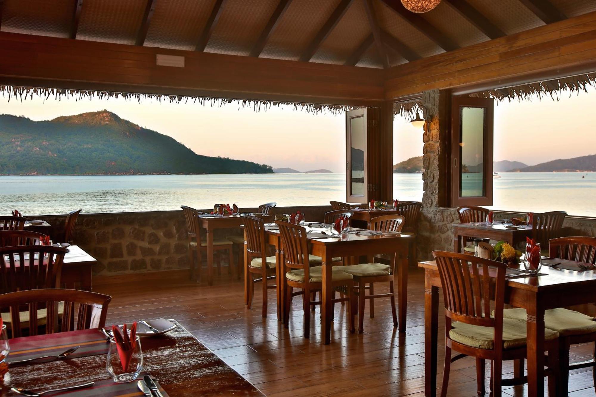 Chalets Cote Mer เบเซนต์แอนน์ ภายนอก รูปภาพ