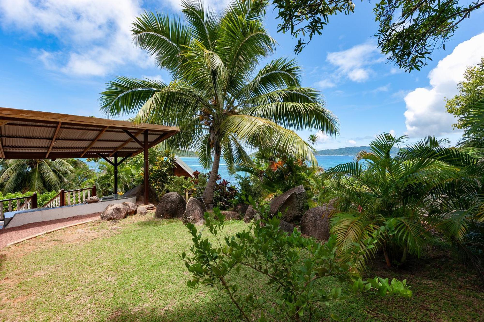 Chalets Cote Mer เบเซนต์แอนน์ ภายนอก รูปภาพ