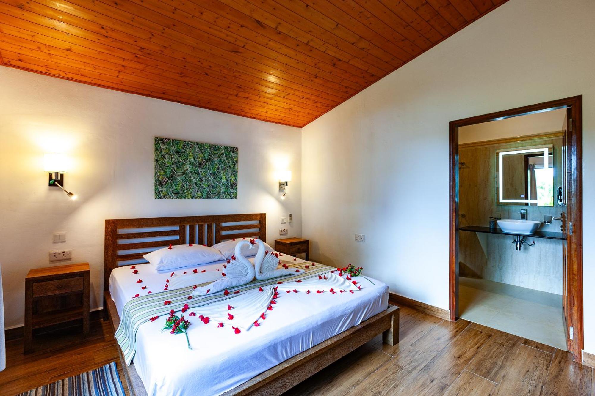 Chalets Cote Mer เบเซนต์แอนน์ ภายนอก รูปภาพ