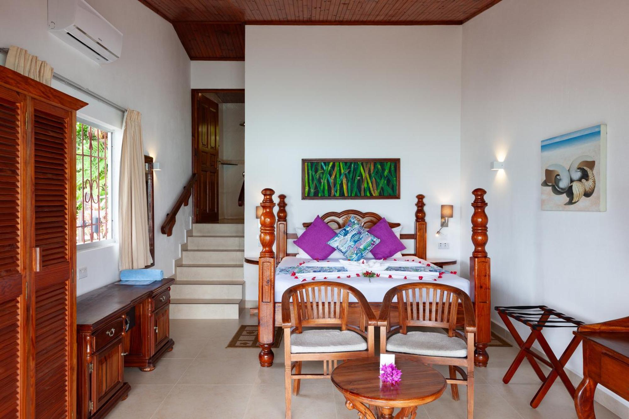 Chalets Cote Mer เบเซนต์แอนน์ ภายนอก รูปภาพ